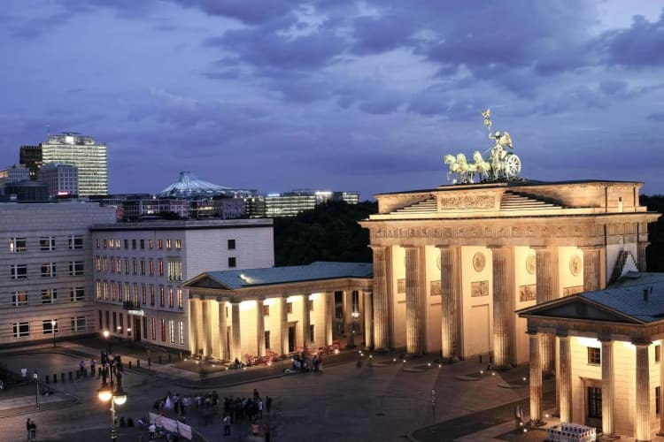 Hampton by Hilton Berlin City Centre Alexanderplatz 2