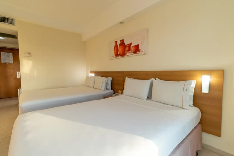 Praiamar Express Hotel 4