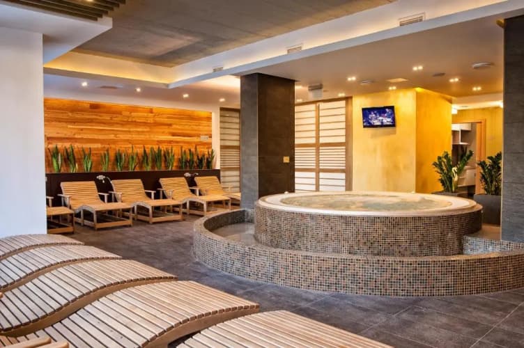 Bassiana Hotel 2