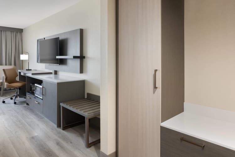 Ramada Plaza by Wyndham Orlando Resort & Suites Intl Drive 4