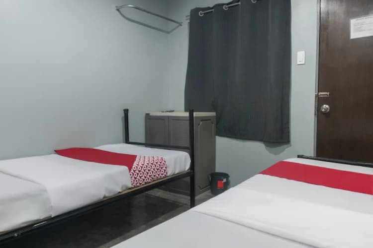 Oyo 561 Abn Hostel 2