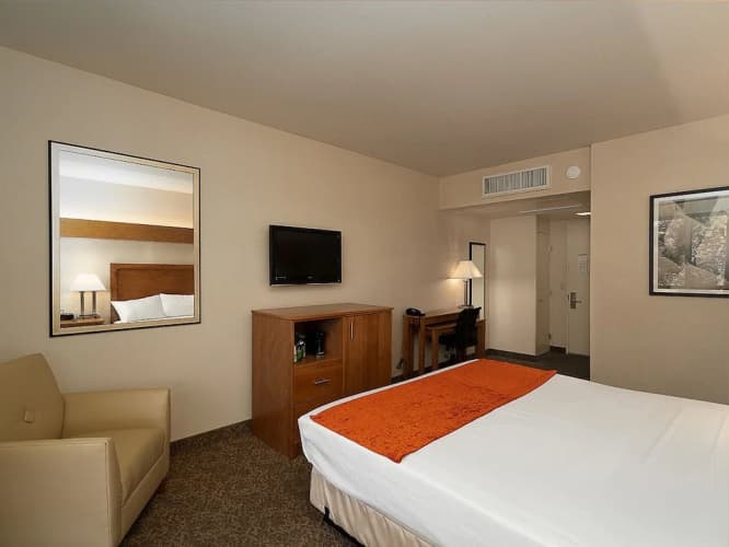 Kellogg West Conference Center & Hotel 5
