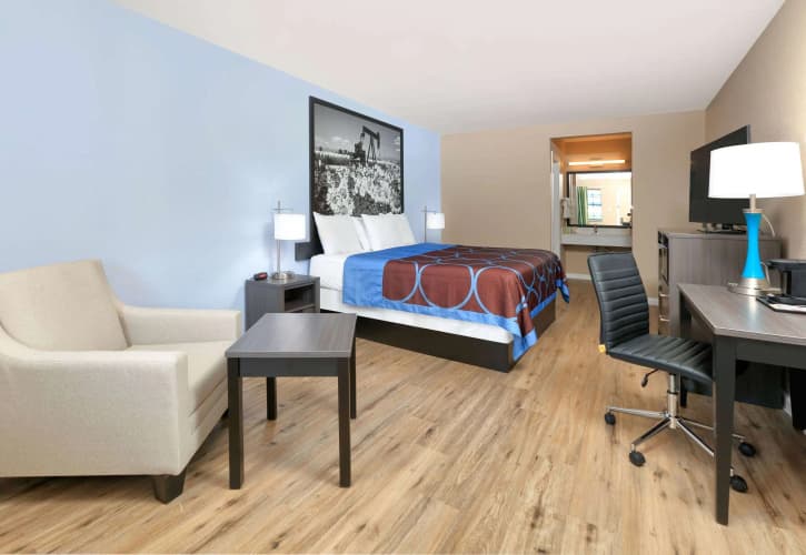 Super 8 By Wyndham Victoria 4