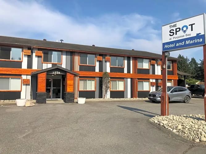 Royal Reach Motel & Marina 4
