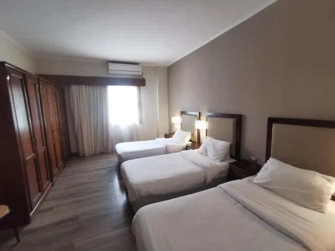 Green Plaza Inn 2