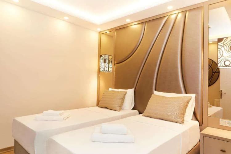 All Seasons Suites 5