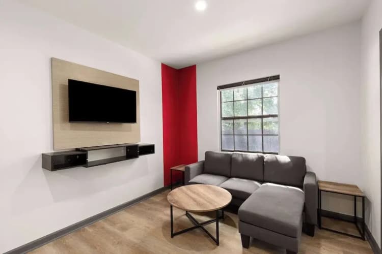 Ramada By Wyndham Studio Suites Dothan 4