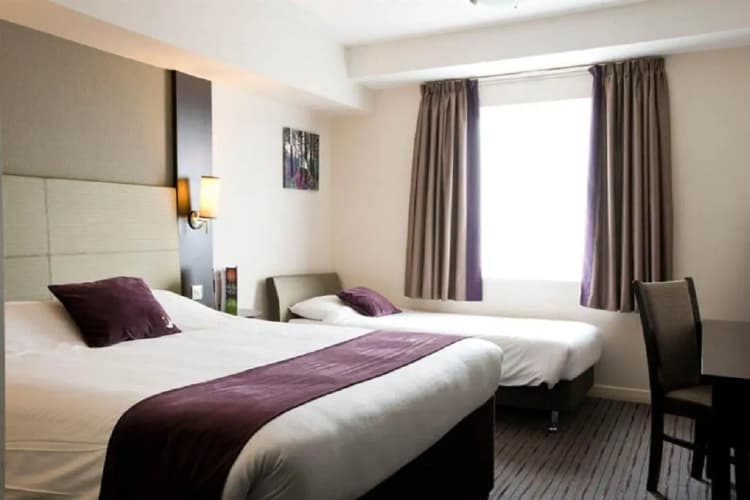 Premier Inn Edinburgh A1 (Newcraighall) 5