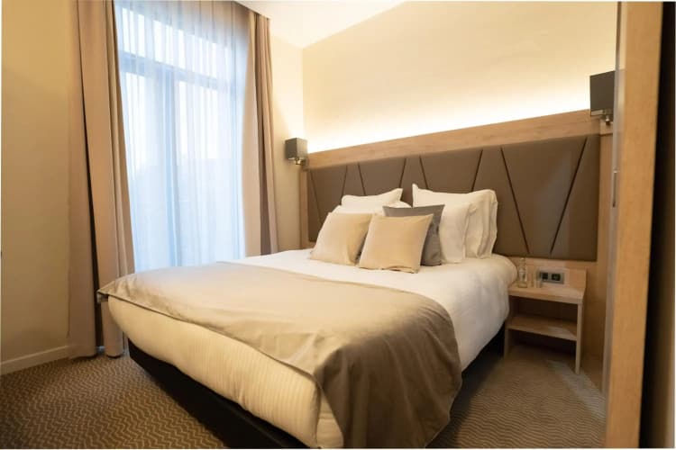 Hotel Concorde 4