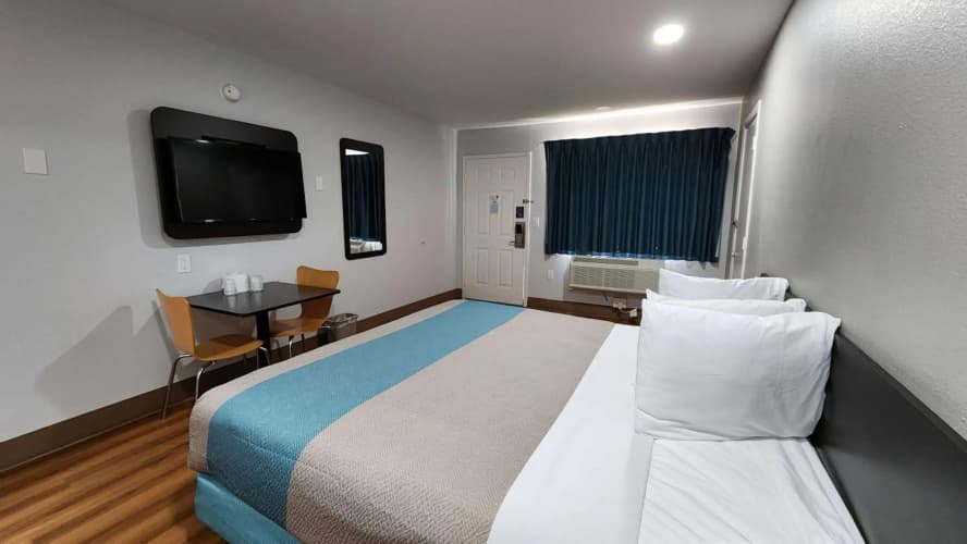 Motel 6 Houston - Nasa 5