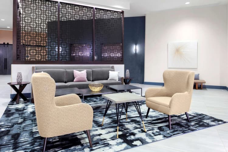 Hyatt House Charlotte / Rea Farms 4