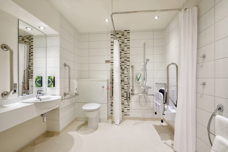 Premier Inn Isle Of Wight Sandown (Merrie Gardens) Hotel 5