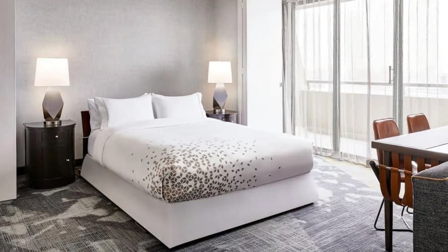Renaissance Denver Stapleton Hotel 3
