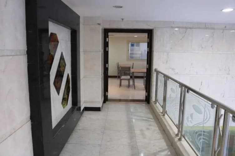 Oyo 533 Eskan6 Hotel 2