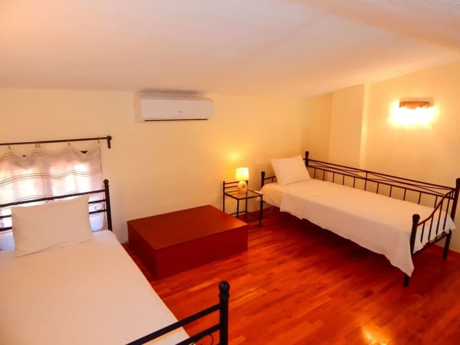 Kripis Studio Paliouri 3