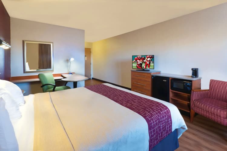 Red Roof Inn North Little Rock 4