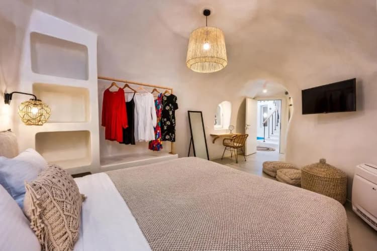 Hill Suites main