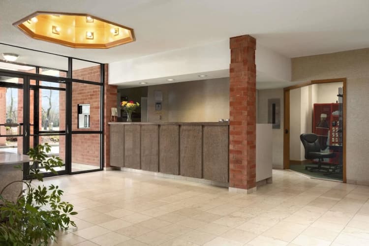 Travelodge By Wyndham Chatham 3