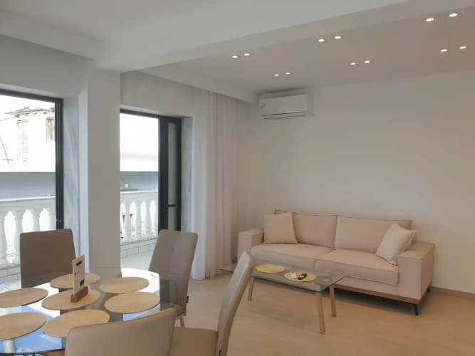 Eantos Studios & Suites 2