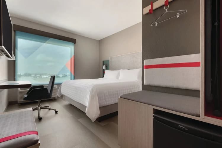 avid Hotel Harrisburg NE Hershey Area by IHG 4