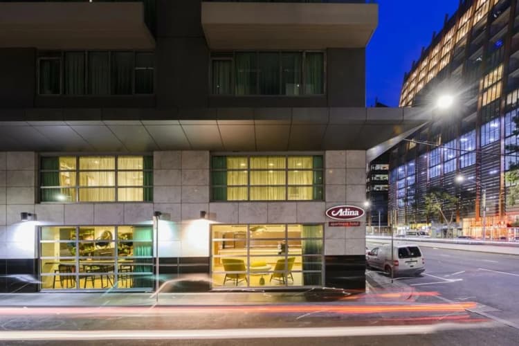 Brady Apartment Hotel Flinders Street 2