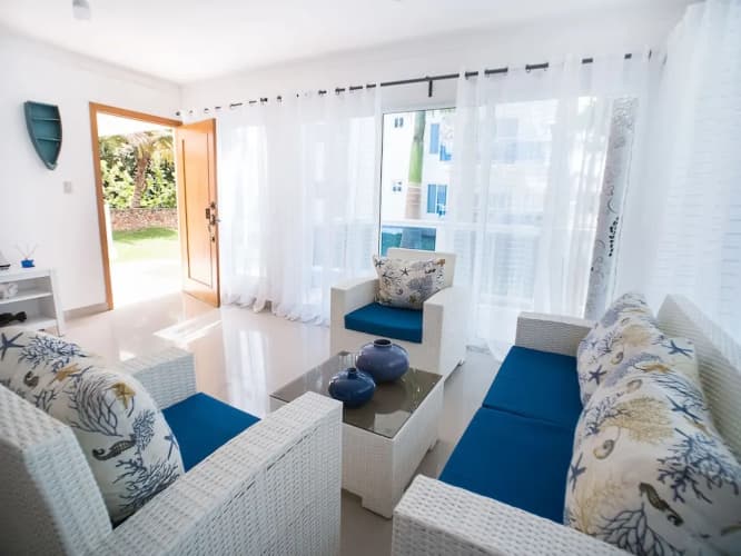 Coconut Paradise Beach Hotel 2
