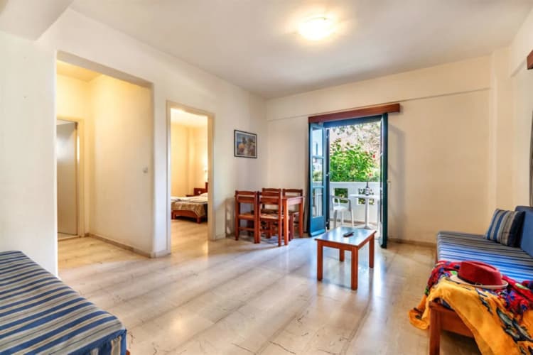 Niros Beach Apartments 4