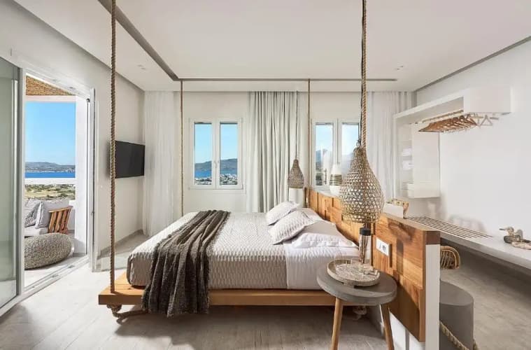 Nirome Luxury Suites (Adults Only) 5