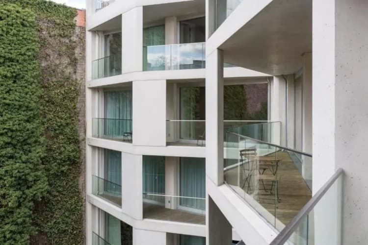 Carlotta Apartments 2