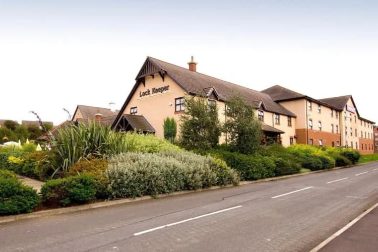 Premier Inn Chesterfield North 2