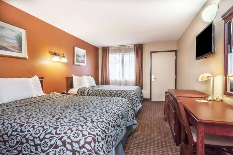 Red Carpet Inn Newark Area 4