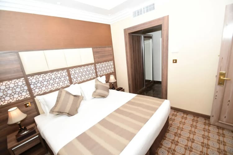 Golden Tulip Al Zahabi 5