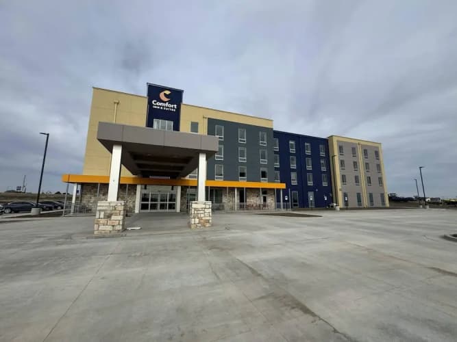 Comfort Inn & Suites Colby 2