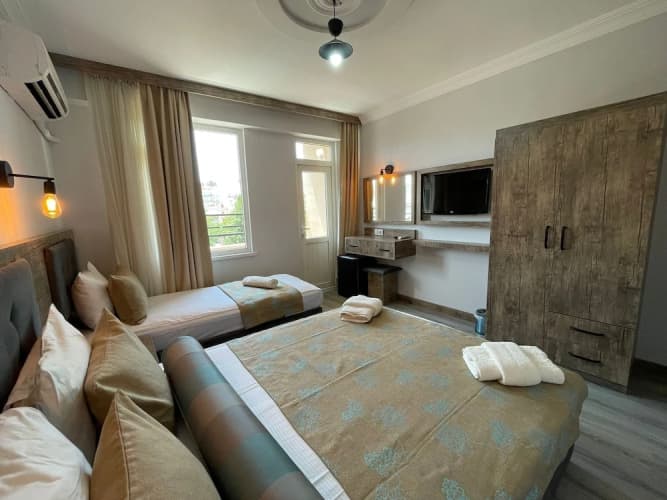 Seven City Hotel 3