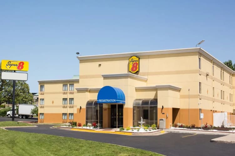 Quality Inn Merriam Kansas City main