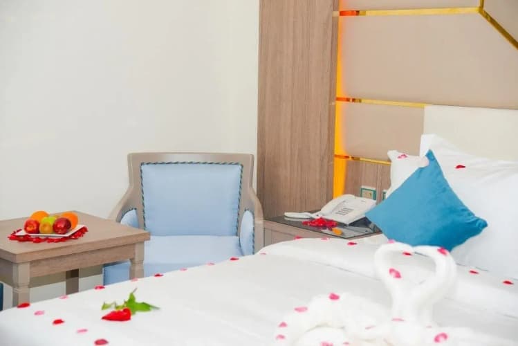 Mora Hotel 5