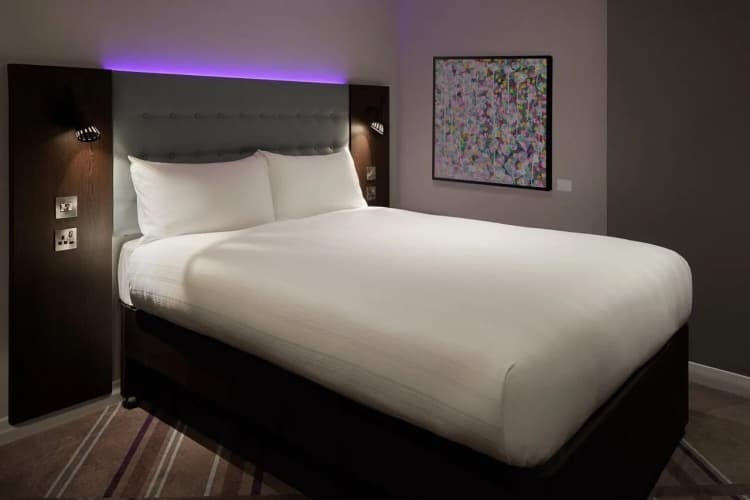 Premier Inn Sheffield City Centre Angel St 2