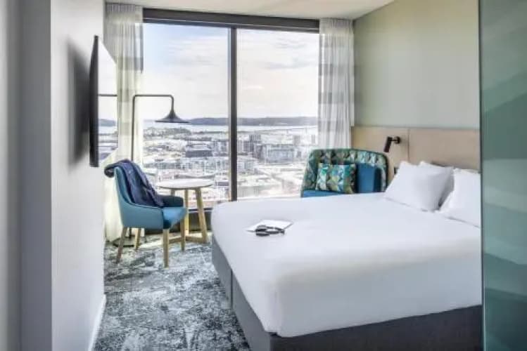 Holiday Inn Express Auckland City Centre 3