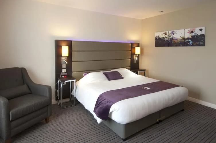 Premier Inn Hotel York South West 4