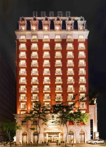 Hamp Court Palace Taipei main
