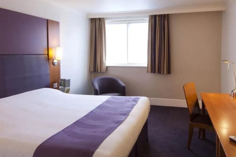 Premier Inn Leeds City Centre 4