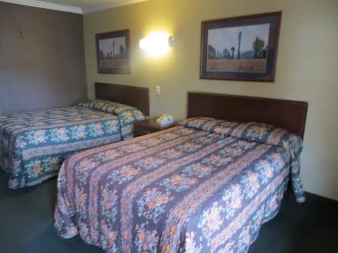 Economy Inn Lax Inglewood 5