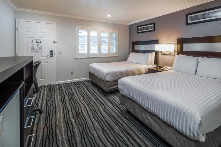 Redwood Creek Inn 4