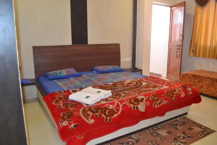 Hotel Satpura Safari 4