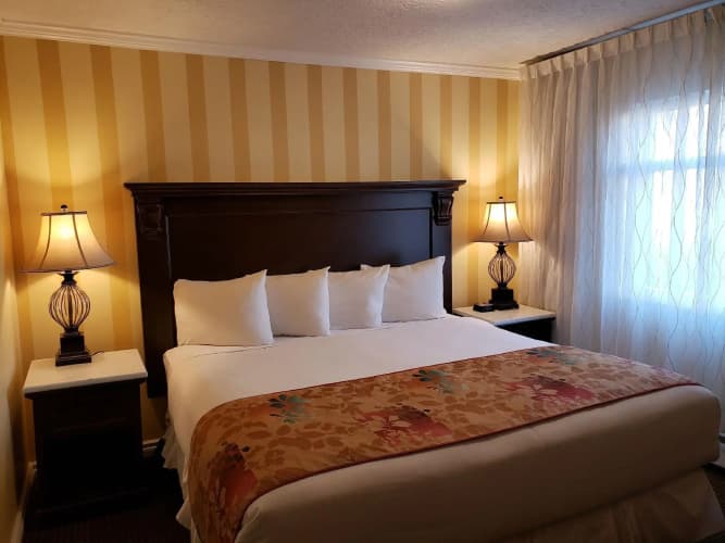 The Arbutus Inn 5