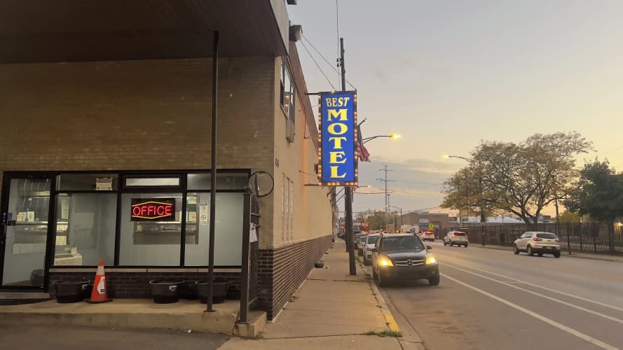 Best Motel By OYO Chicago I-90 2
