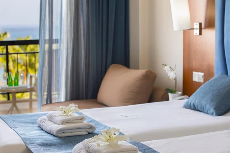 Tsokkos Anastasia Beach Hotel 4