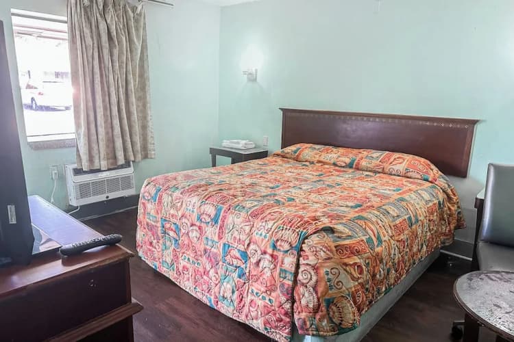 OYO Hotel Jonesboro Near Atlanta Airport 5