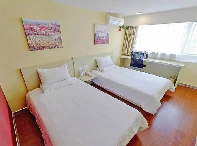 Hanting Express (Weifang East Dongfeng Street) 5