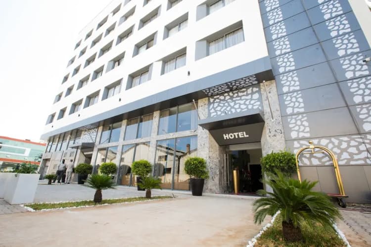 Hotel Du Golf 2
